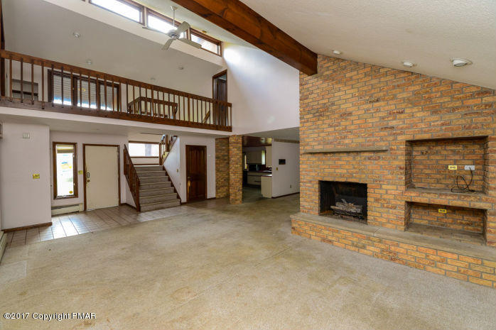 203 Fairview Road Clarks Summit, PA 18411 - Photo 7 of 21 int
