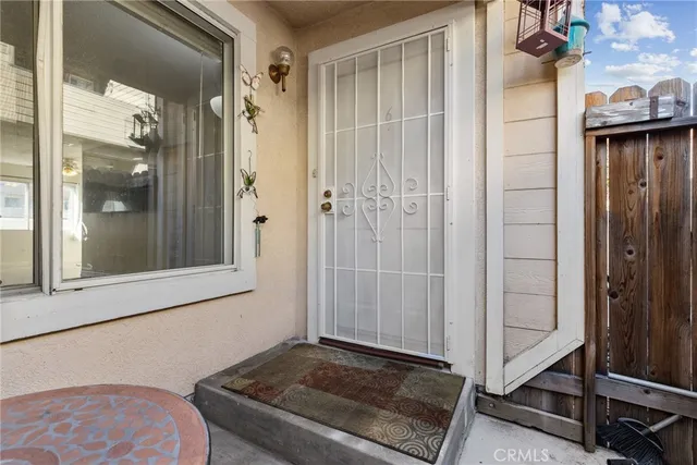 $549,000 | 9200 Palm Street, Unit 6, Bellflower, CA 90706