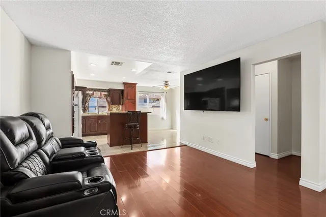 $549,000 | 9200 Palm Street, Unit 6, Bellflower, CA 90706