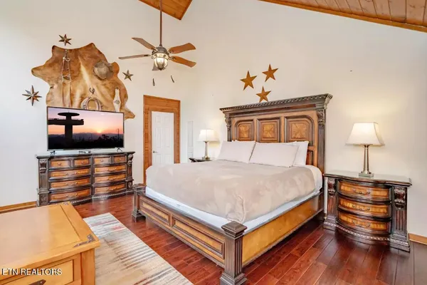 $1,499,900 | 665 Gists Creek Road, Sevierville, TN 37876