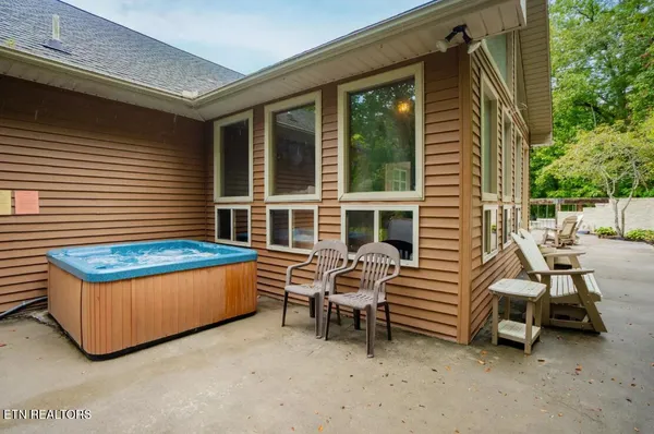 $1,499,900 | 665 Gists Creek Road, Sevierville, TN 37876