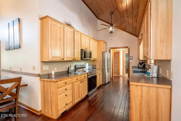 $1,499,900 | 665 Gists Creek Road, Sevierville, TN 37876