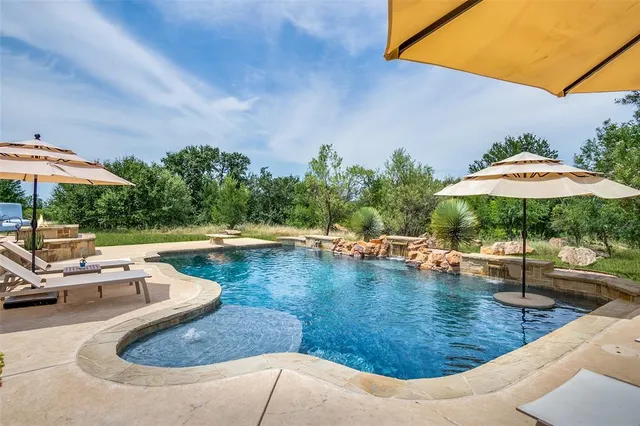 $1,200,000 | 1120 Heron Court, Graford, TX 76449