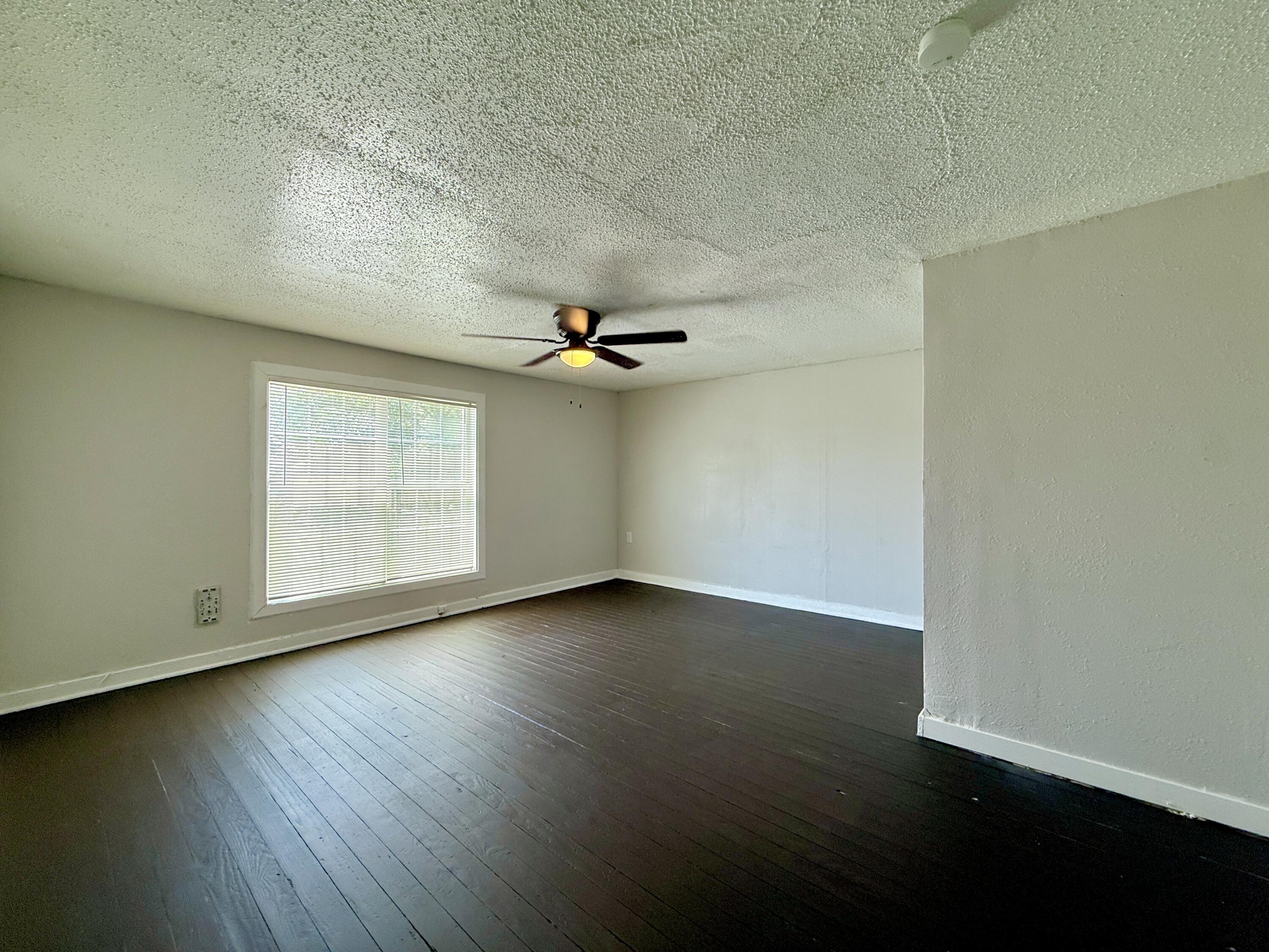 5001 36th Street Lubbock, TX 79414 - Photo 14 of 17 IMG_6425