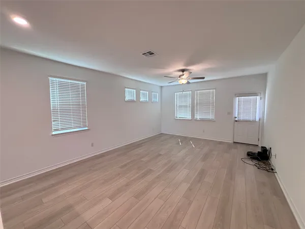 $2,150 | 562 Papaya Drive, Buda, TX 78610