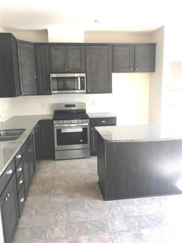 5002 Reedybrook Crossing Apex, NC 27523 - Photo 4 of 13 Photo #4