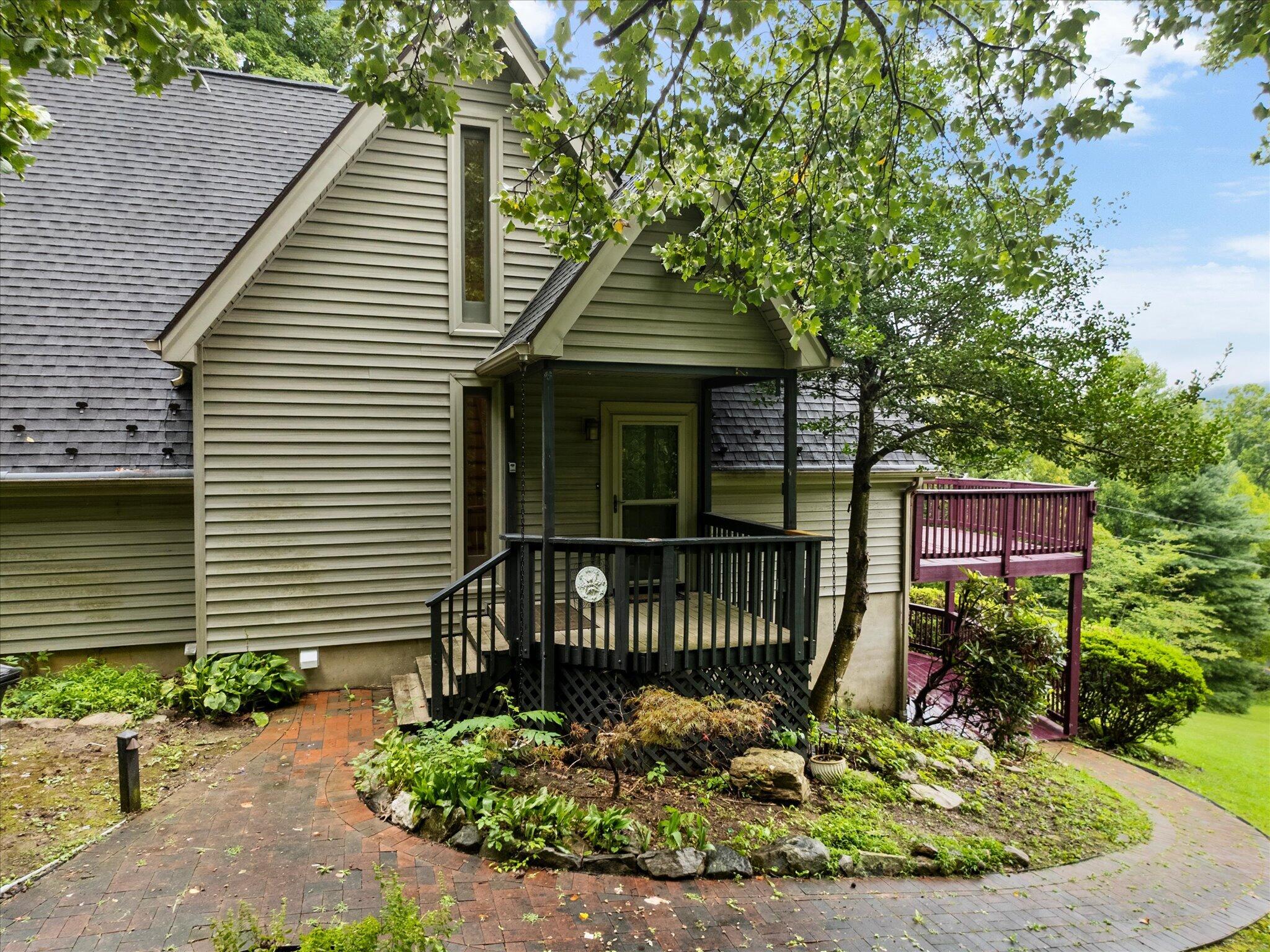 7720 Newport Road Catawba, VA 24070 - Photo 4 of 58 Catawba_04