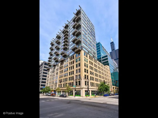 $315,000 | 565 West Quincy Street, Unit 1602, Chicago, IL 60661