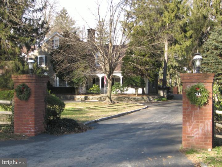 710 Mt Moro Road Villanova, PA 19085 - Photo 2 of 14 Driveway