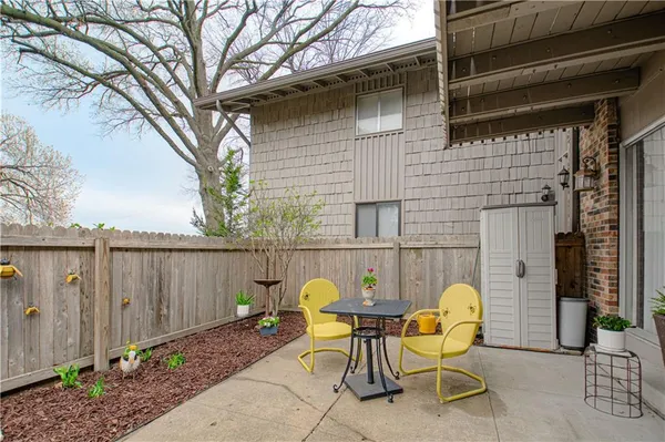 $159,900 | 8740 Metcalf Avenue, Unit 103C, Overland Park, KS 66212