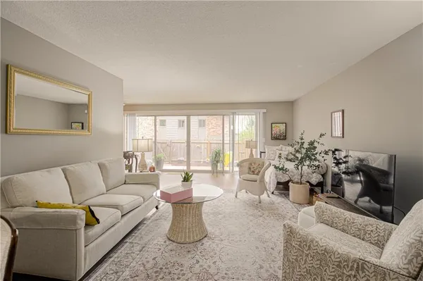 $159,900 | 8740 Metcalf Avenue, Unit 103C, Overland Park, KS 66212