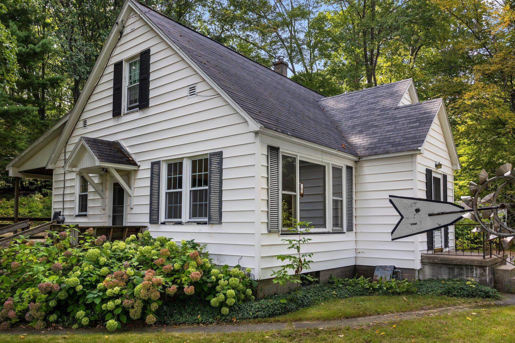 10170 East Grandview Road Traverse City, MI 49684 - Photo 12 of 72