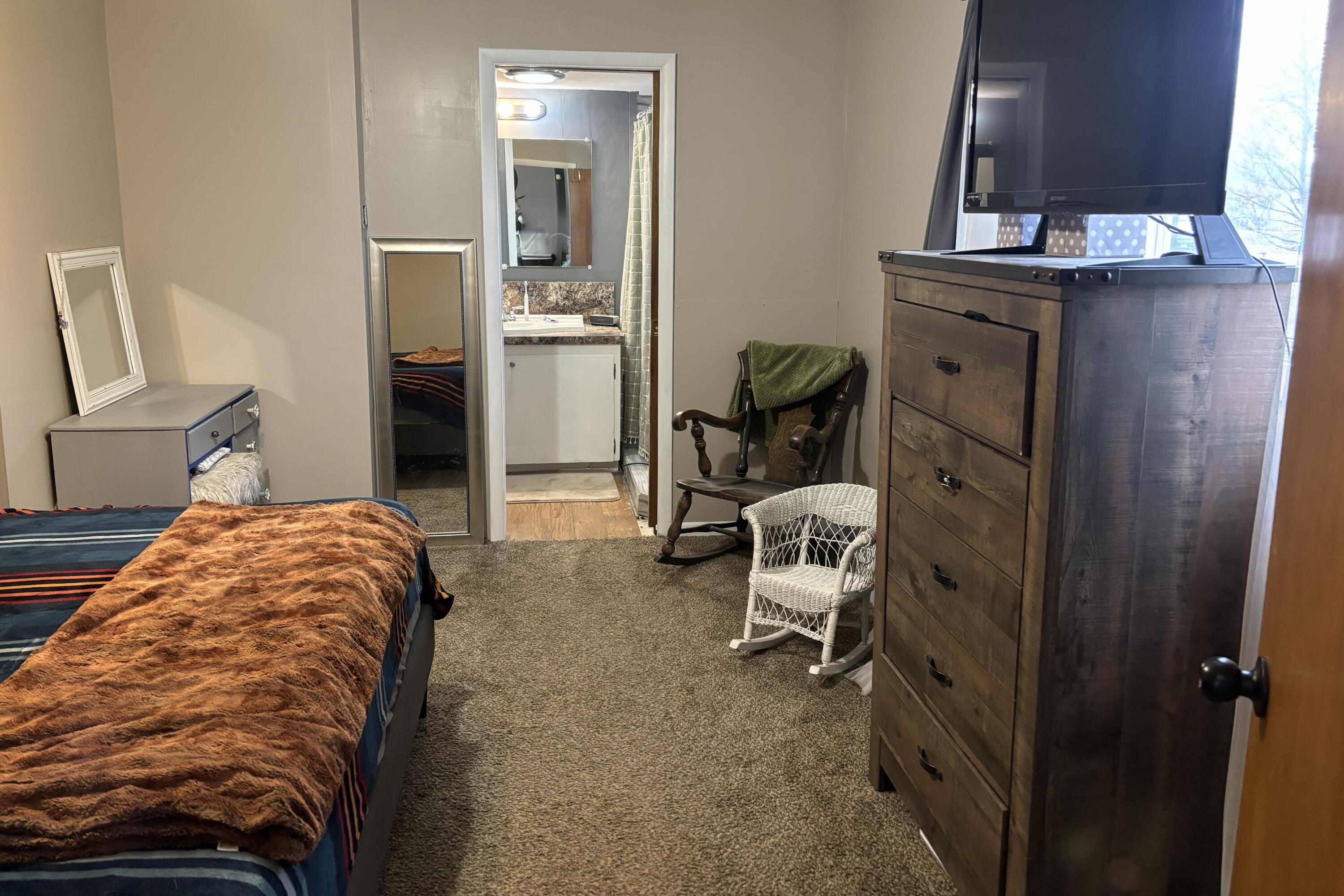 114 West 4th Street Sheridan, WY 82801 - Photo 15 of 33 Bedroom