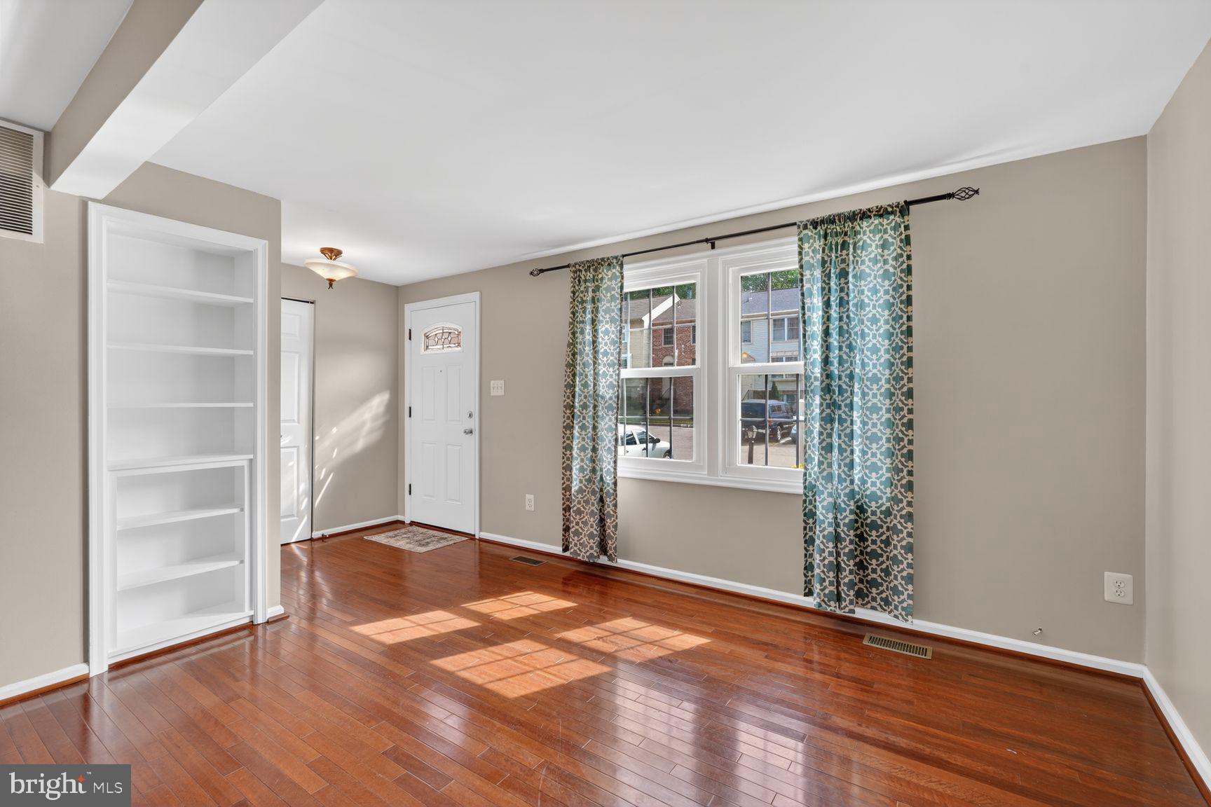 7590 Aspenpark Road Lorton, VA 22079 - Photo 6 of 30