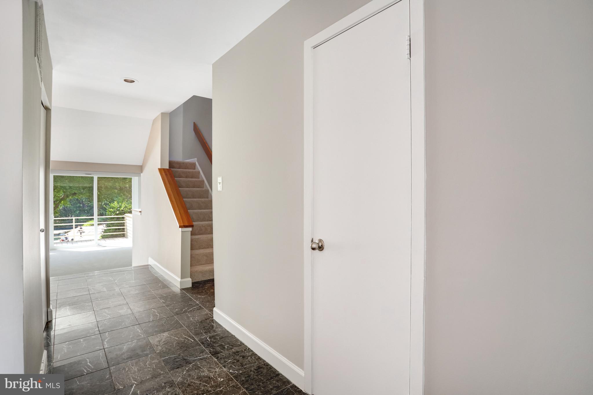 1953 Lakeport Way Reston, VA 20191 - Photo 19 of 60