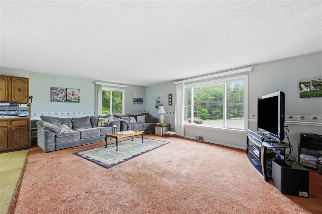 1303 Calkins Road Palmer, MA 01069 - Photo 2 of 34