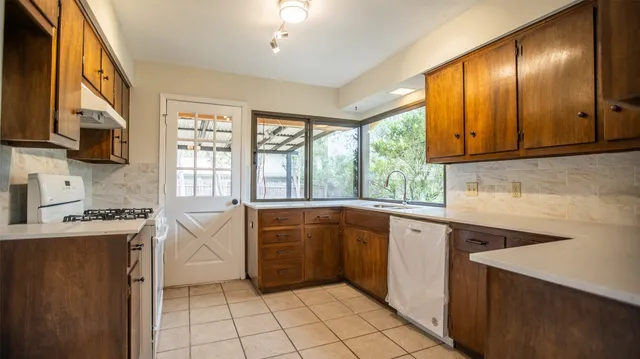 $449,500 | 5307 Presidio Road, Austin, TX 78745