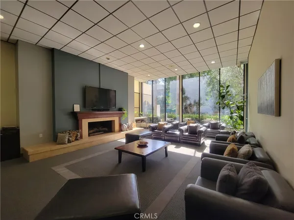 $2,395 | 448 North Bellflower Boulevard, Long Beach, CA 90814