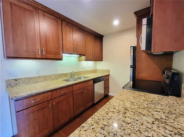 $2,395 | 448 North Bellflower Boulevard, Long Beach, CA 90814