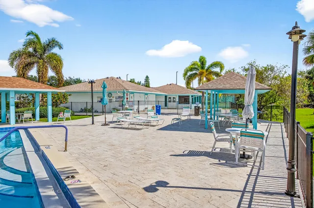 a view of a basketball court