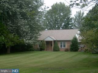 1418 West Hoffecker Road Pottstown, PA 19465 - Photo 1 of 6