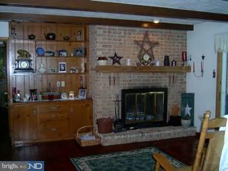 1418 West Hoffecker Road Pottstown, PA 19465 - Photo 3 of 6