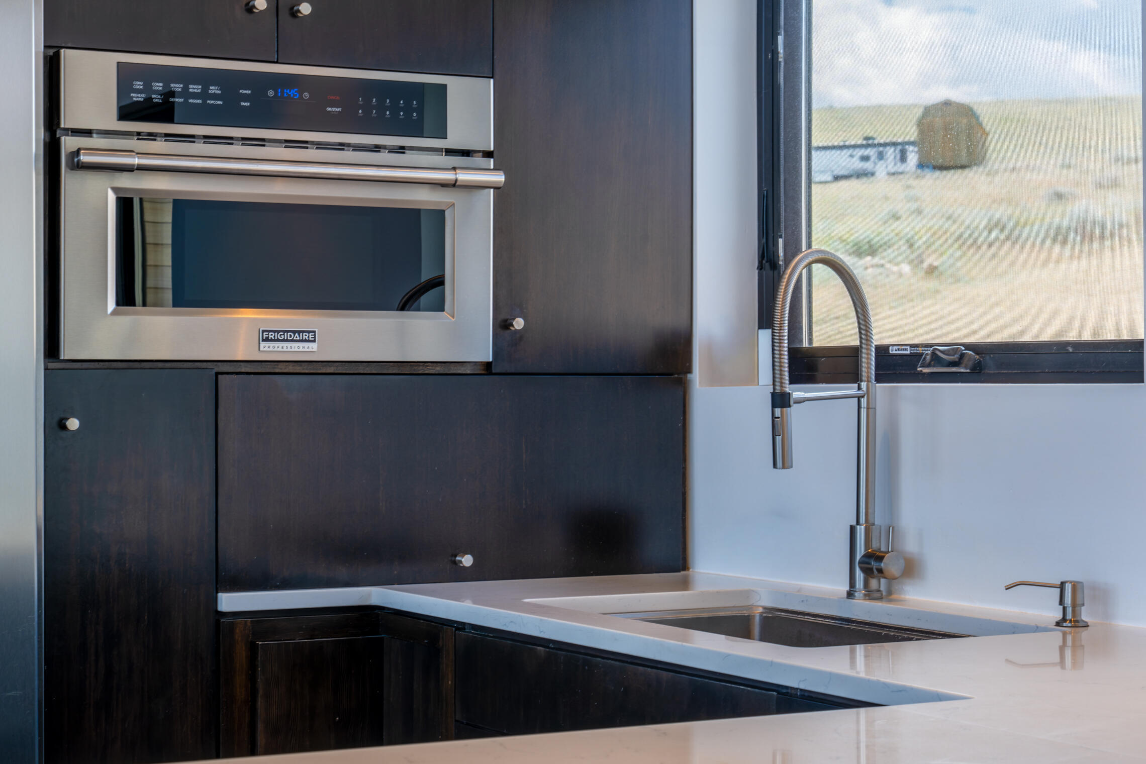 Waterfront Place Buffalo, WY 82834 - Photo 13 of 55 kitchen