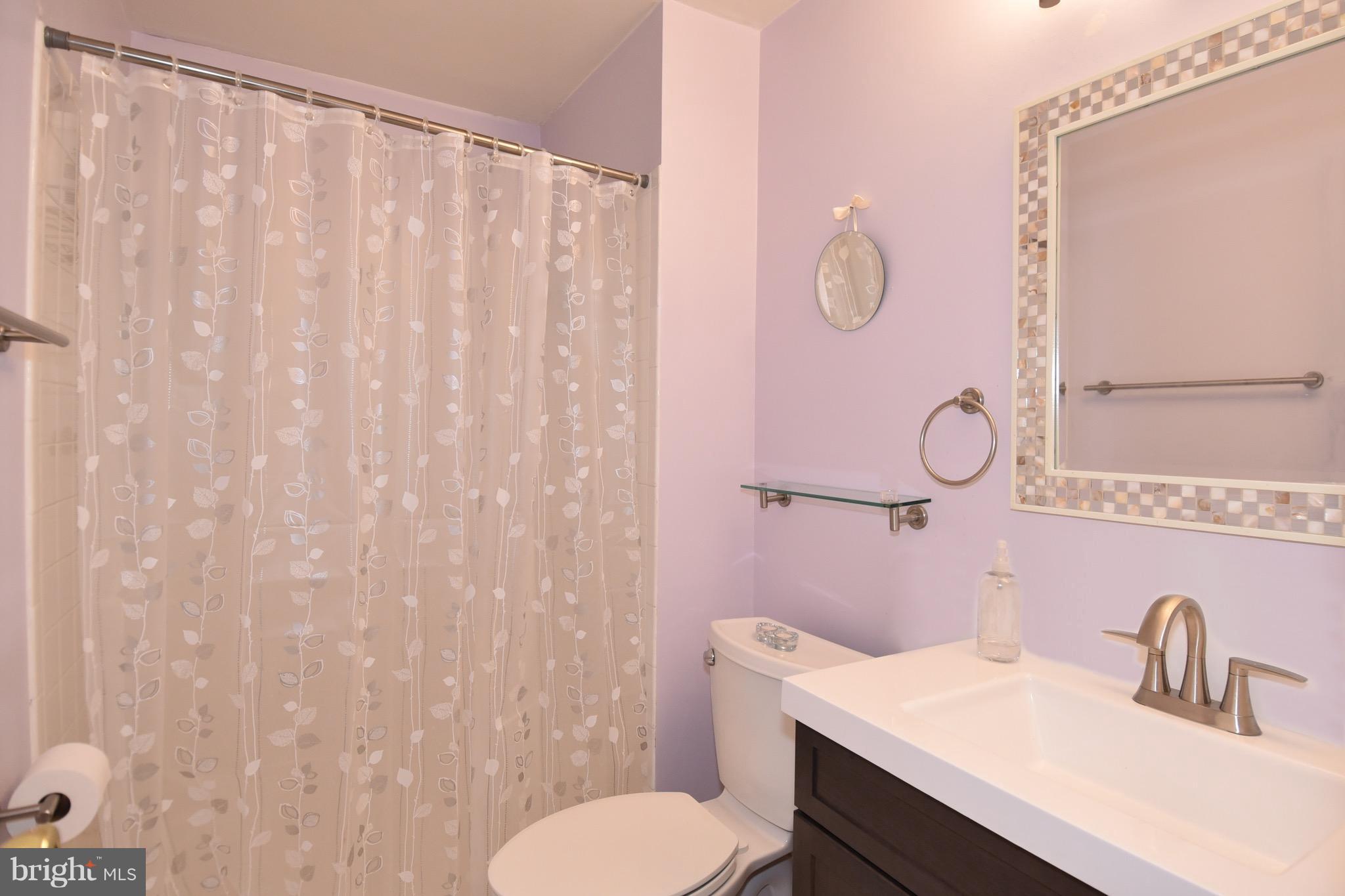 13816 Ranch Place North Potomac, MD 20878 - Photo 19 of 30 Bath