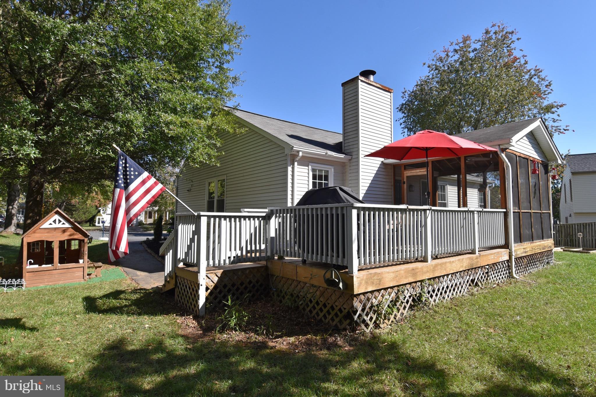 13816 Ranch Place North Potomac, MD 20878 - Photo 25 of 30 Exterior (Rear)