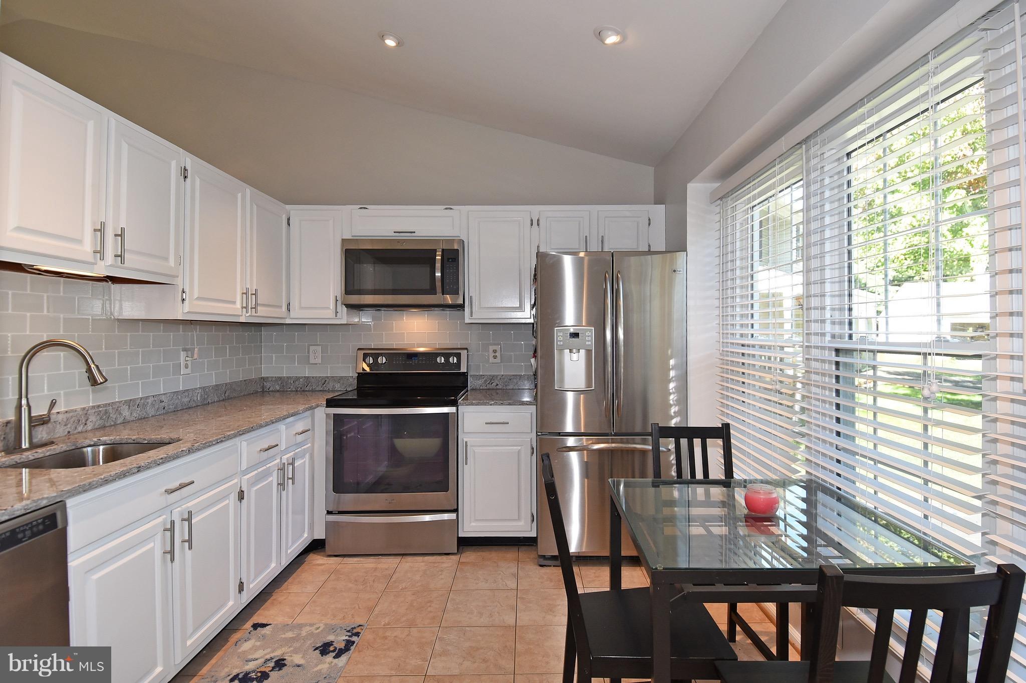 13816 Ranch Place North Potomac, MD 20878 - Photo 8 of 30 Kitchen