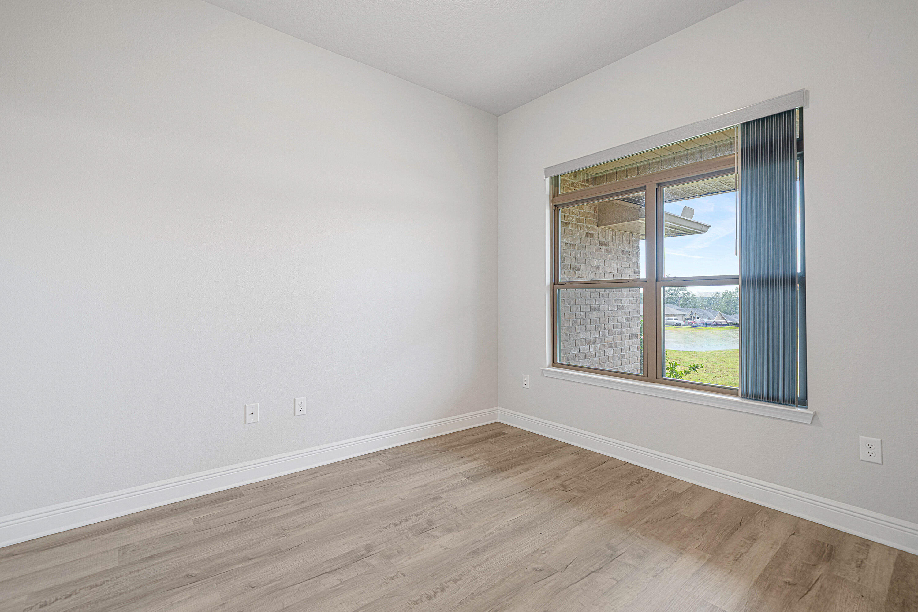 2004 Broad Street Crestview, FL 32536 - Photo 32 of 46 an empty room with a window