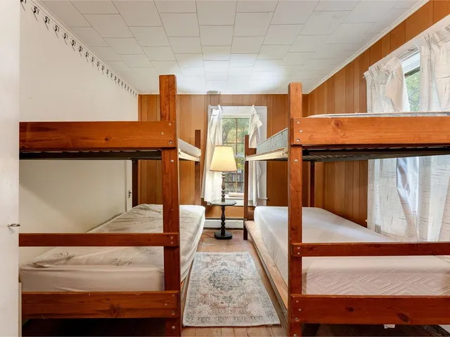 $349,900 | 44 Lower Plains Road, Middlebury, VT 05753