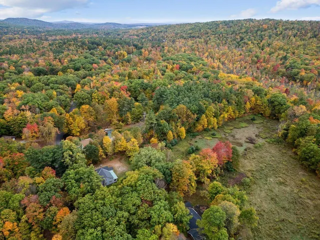 $349,900 | 44 Lower Plains Road, Middlebury, VT 05753