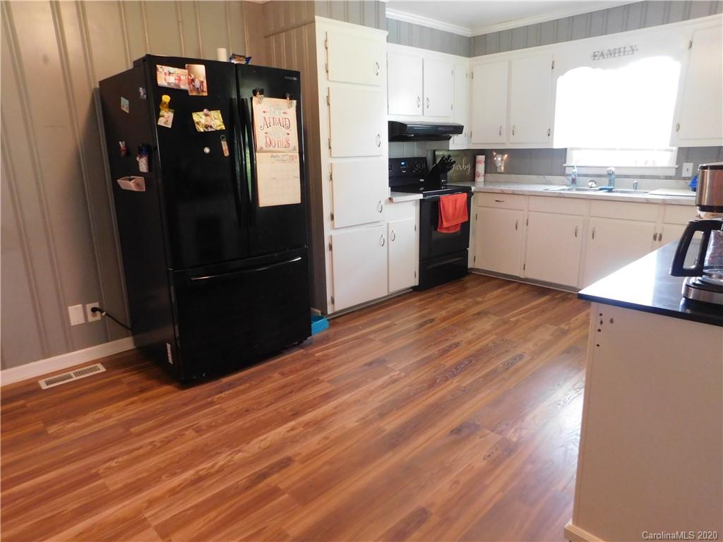 995 Pine Ridge Road Chester, SC 29706 - Photo 7 of 21