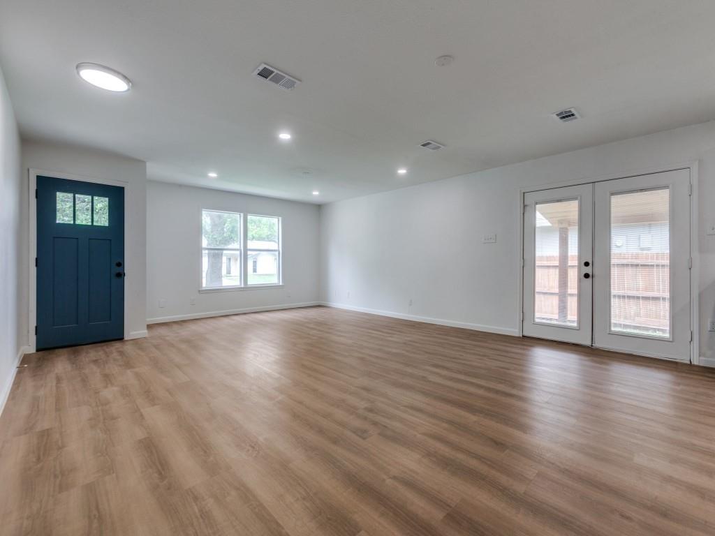 2032 Meadfoot Road Carrollton, TX 75007 - Photo 2 of 17 Gallery Image 2