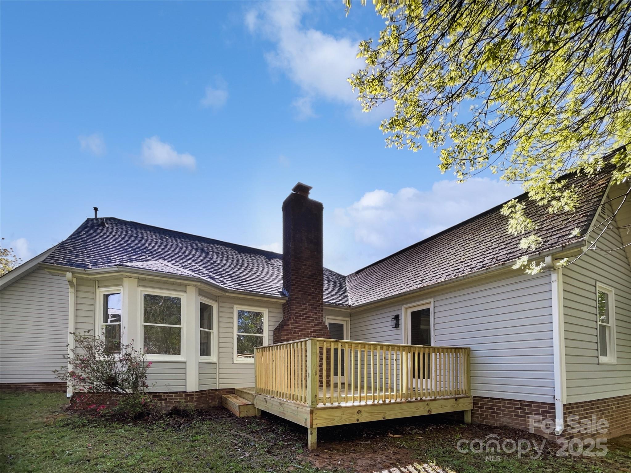 1727 Running Brook Road Charlotte, NC 28214 - Photo 8 of 21 Gallery Image 8