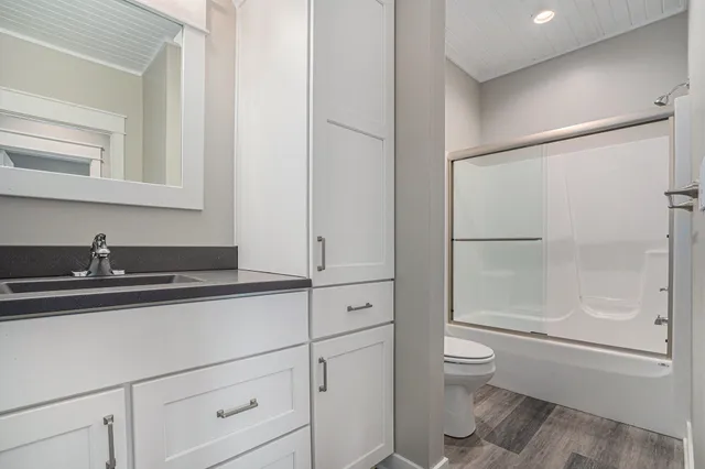 $925,000 | 23772 Wilson Road, Sturgis, MI 49091