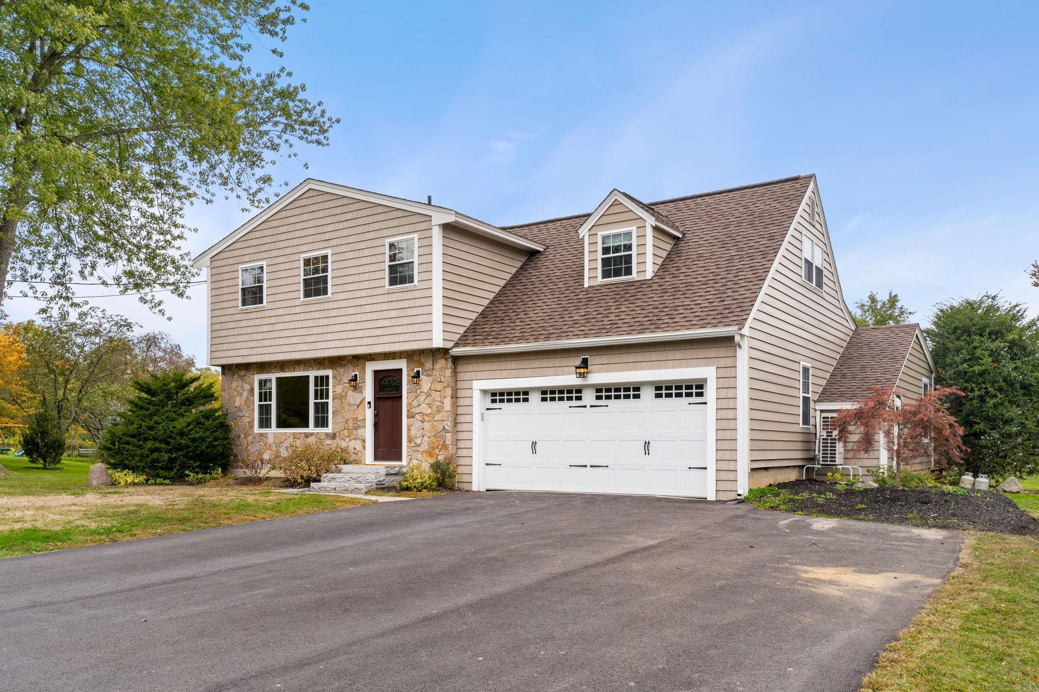 4 Taylor River Road Hampton Falls, NH 03844 - Photo 3 of 31