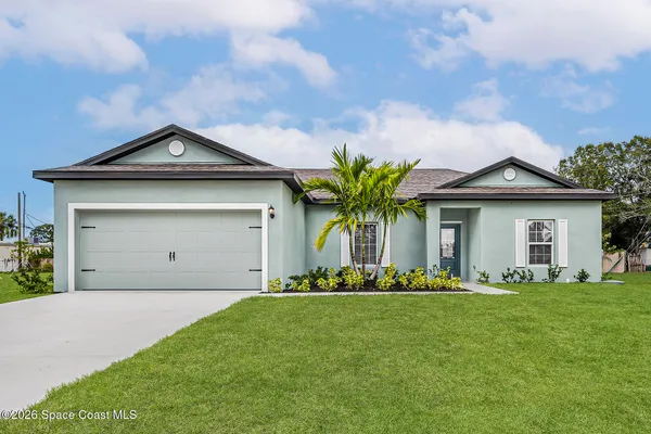 $339,900 | 914 Talplin Street Southeast, Palm Bay, FL 32909