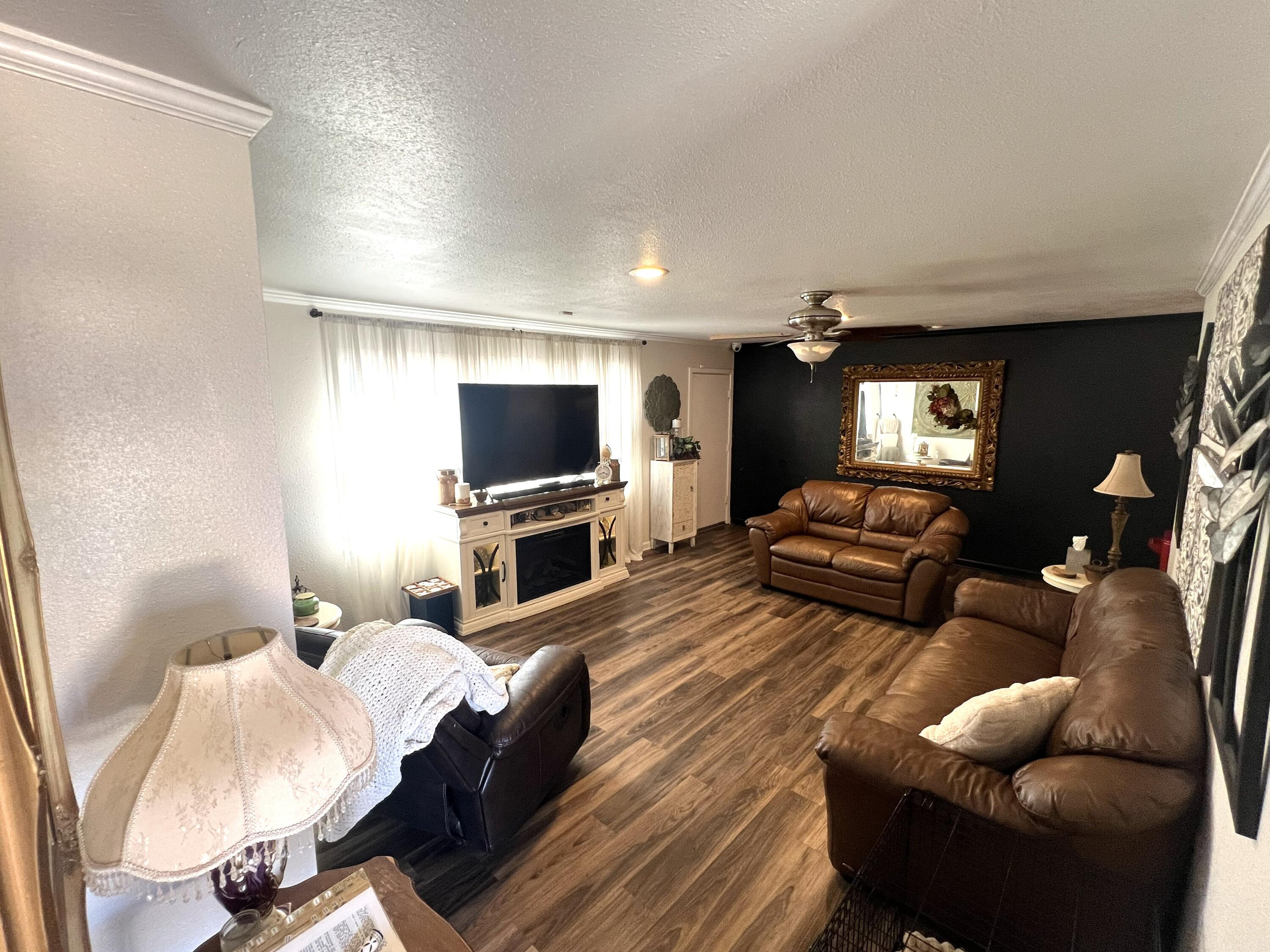 5011 46th Street Lubbock, TX 79414 - Photo 3 of 20 2