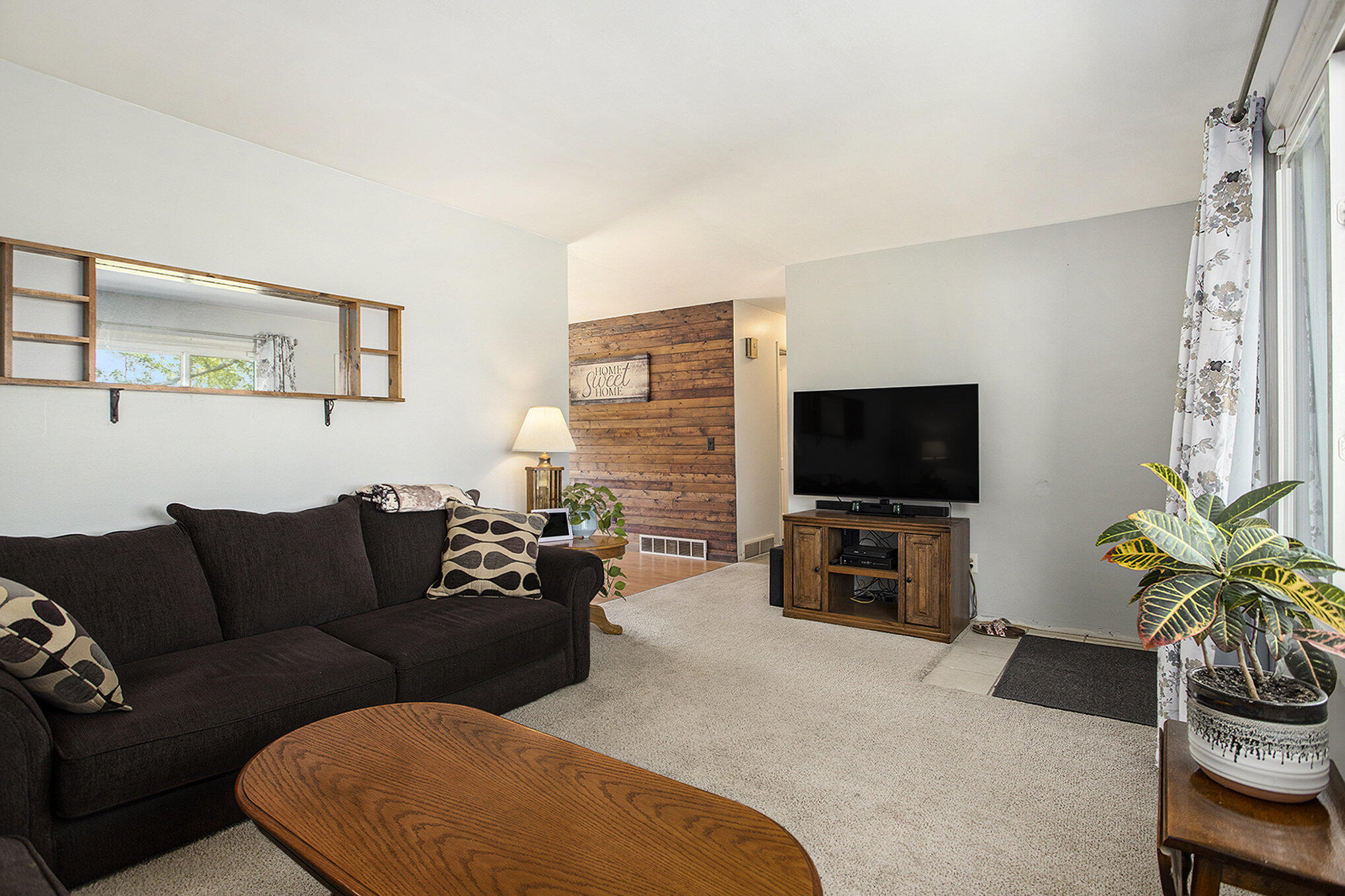 1602 McCann Road Hastings, MI 49058 - Photo 11 of 43 1602 McCann Living Room 2