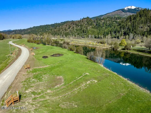 $200,000 | 22 Horn Hooked Ln Street, St. Maries, ID 83861