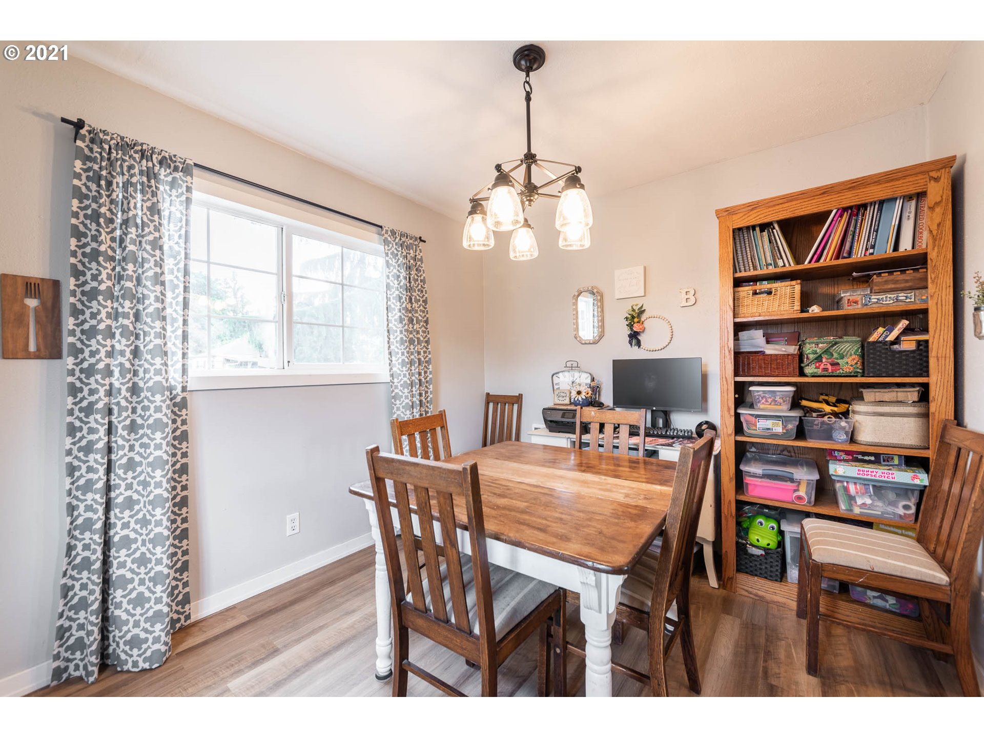 300 22nd Street Springfield, OR 97477 - Photo 9 of 20