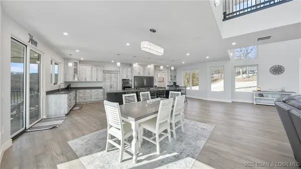 $5,900,000 | 147 Forest Trace, Sunrise Beach, MO 65079