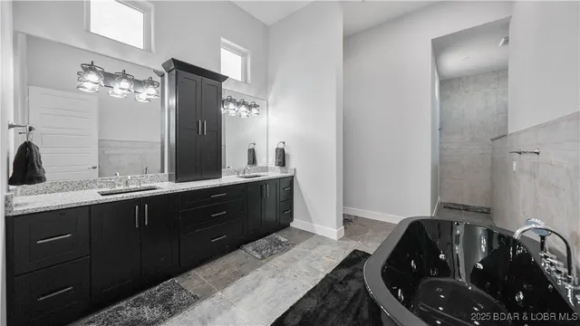 $6,600,000 | 147 Forest Trace, Sunrise Beach, MO 65079