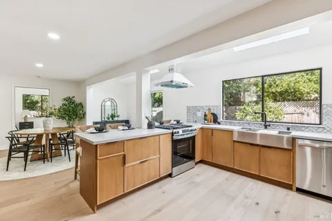 $1,599,000 | 113 Greenridge Court, Petaluma, CA 94952