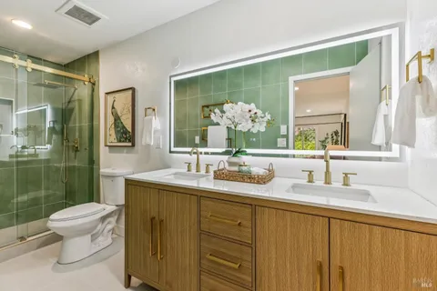 $1,599,000 | 113 Greenridge Court, Petaluma, CA 94952