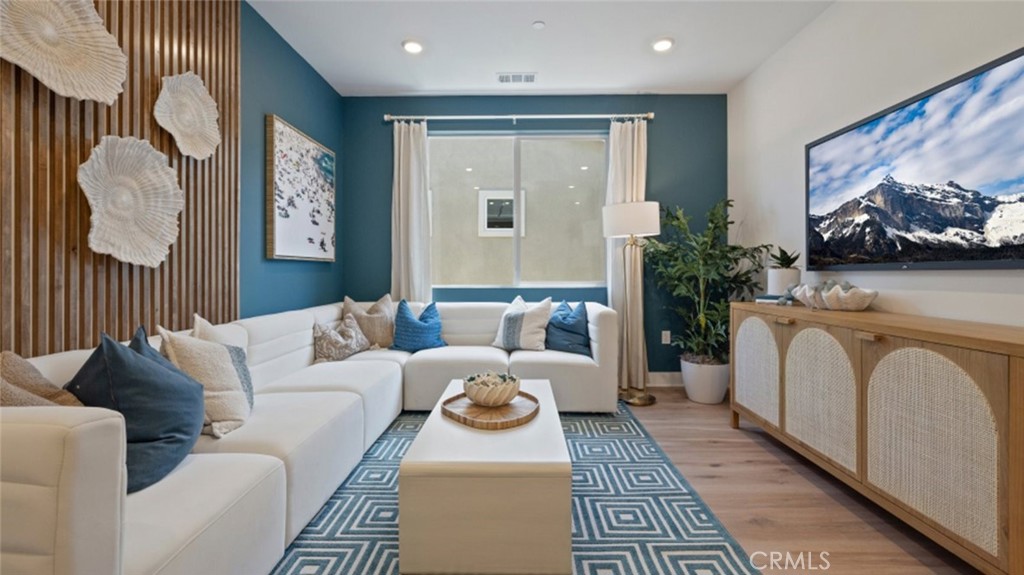 293 Shoveler Irvine, CA 92618 - Photo 19 of 34 Photos shown are of model only- not actual homesite.