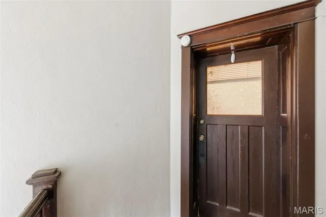 $1,350 | 4162 Shenandoah Avenue, Unit 2W, St. Louis, MO 63110