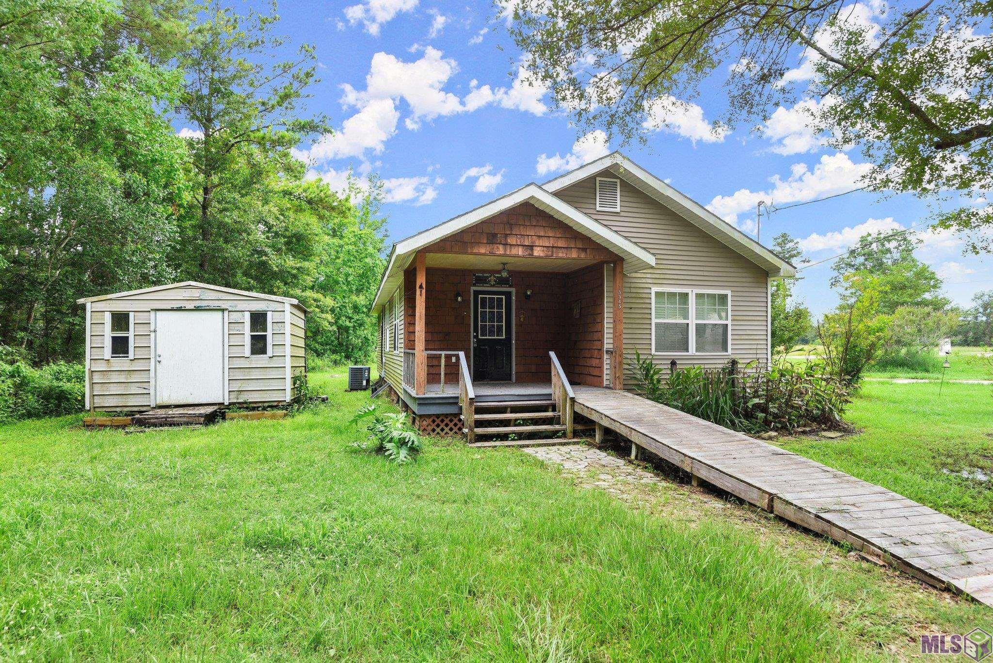 15545 Bear Island Road Maurepas, LA 70449 - Photo 2 of 9